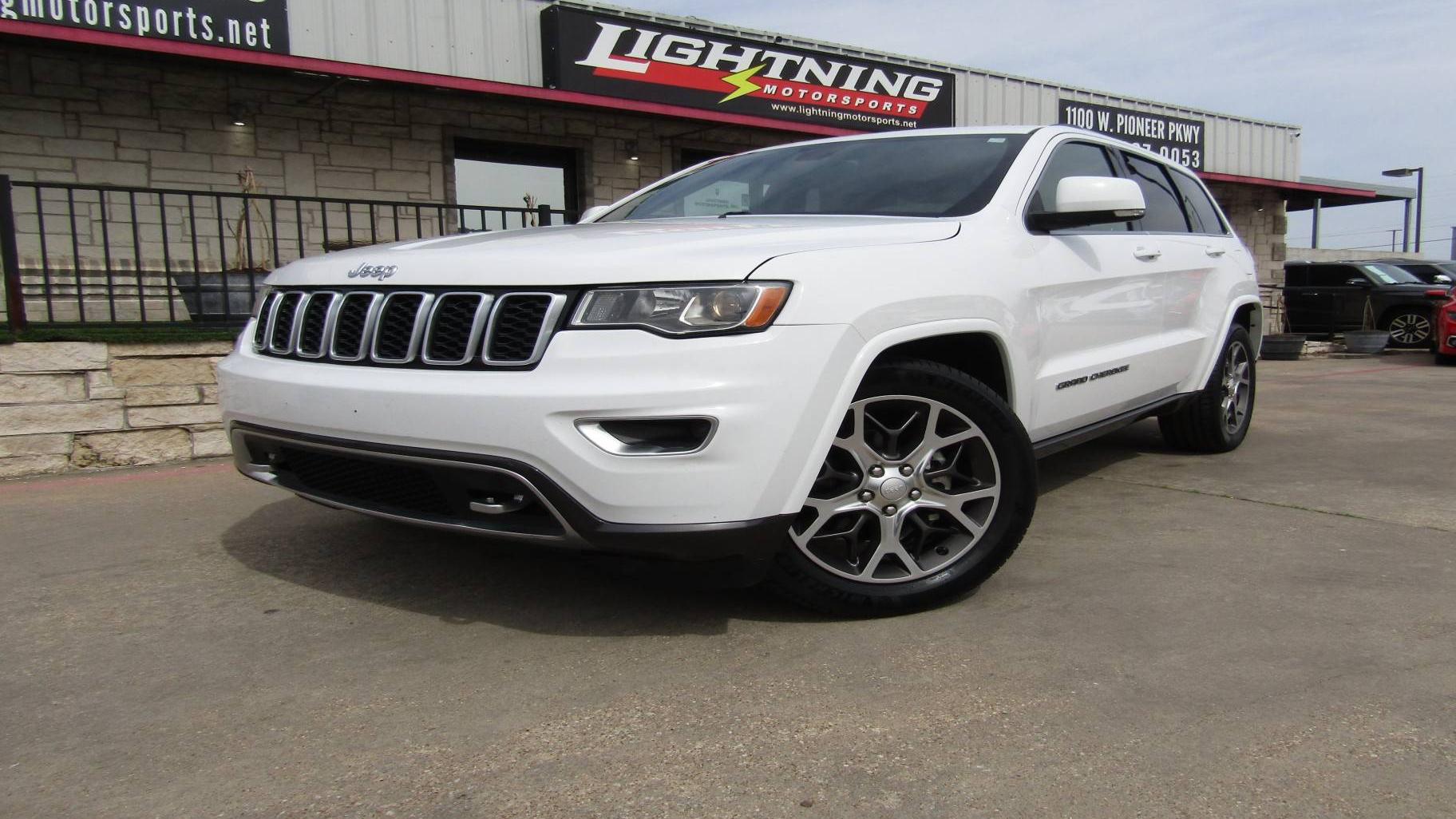 JEEP GRAND CHEROKEE 2018 1C4RJEBG6JC172464 image